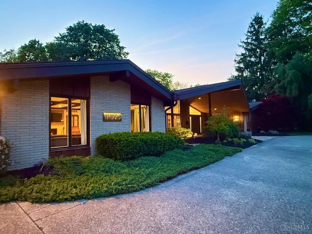 11025 Embassy Drive, Forest Park, OH 45240