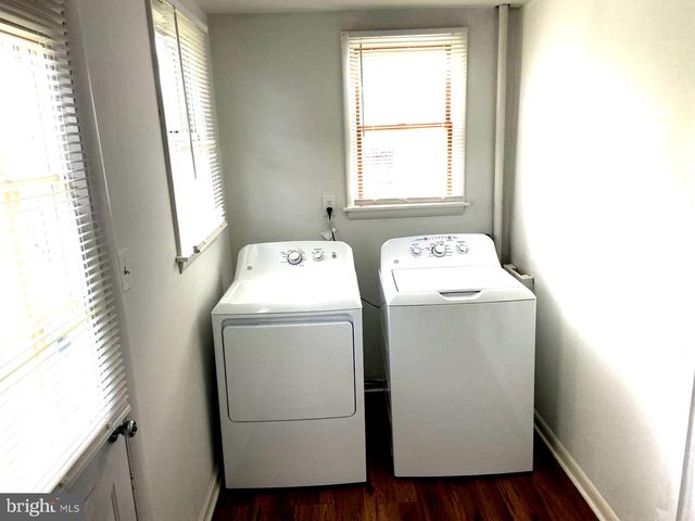 8220 CORNWALL RD, Baltimore, MD 21222