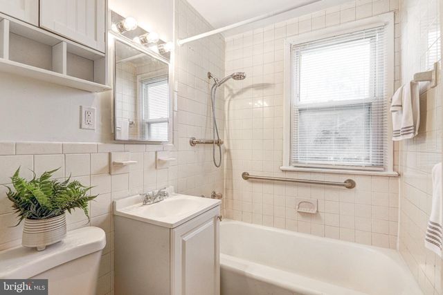 8220 CORNWALL RD, Baltimore, MD 21222