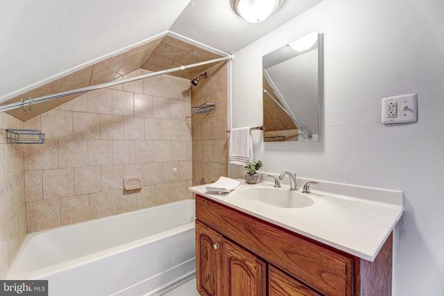 8220 CORNWALL RD, Baltimore, MD 21222