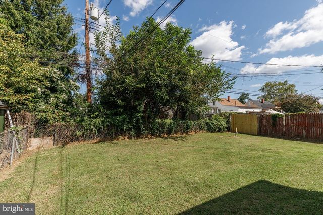 8220 CORNWALL RD, Baltimore, MD 21222