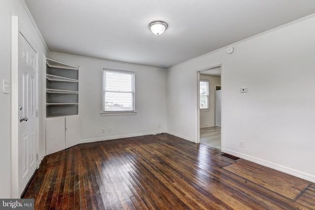 8220 CORNWALL RD, Baltimore, MD 21222