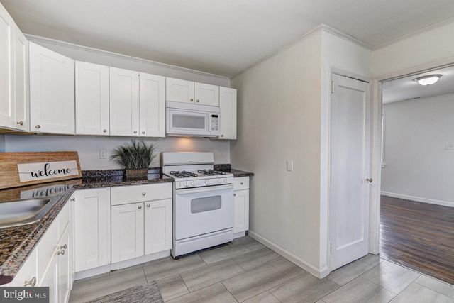 8220 CORNWALL RD, Baltimore, MD 21222