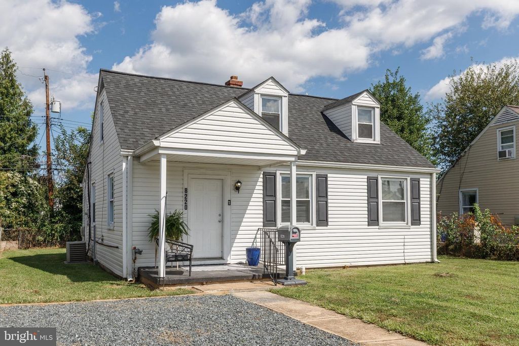 8220 CORNWALL RD, Baltimore, MD 21222