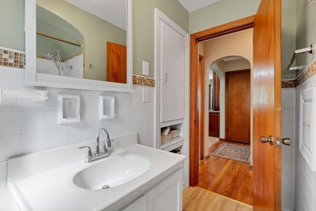 755 Wiltshire Road, Columbus, OH 43204