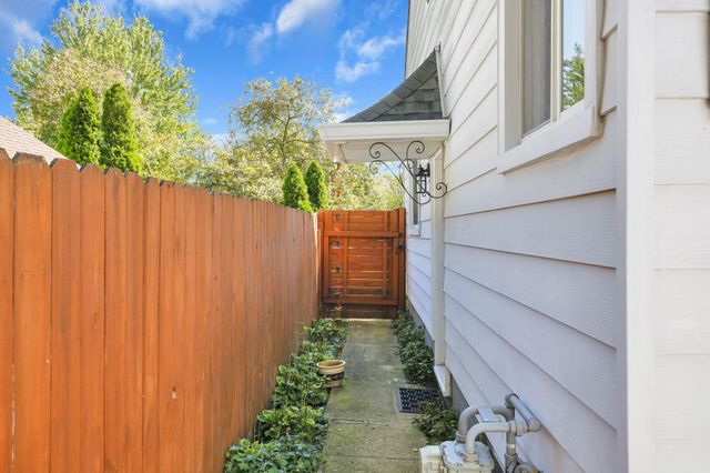 755 Wiltshire Road, Columbus, OH 43204