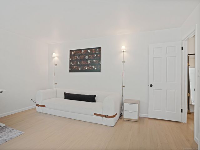 253 New Norwalk Road 5, New Canaan, CT 06840