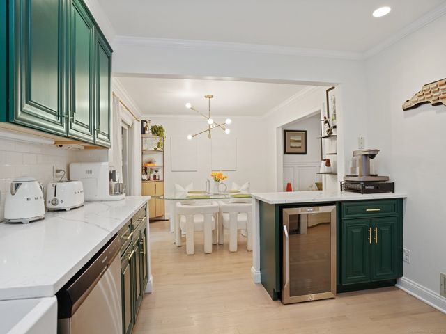 253 New Norwalk Road 5, New Canaan, CT 06840