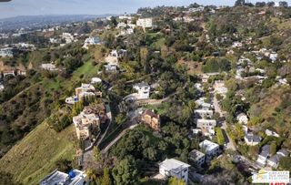 8435 Grand View Dr Drive, Los Angeles, CA 90046