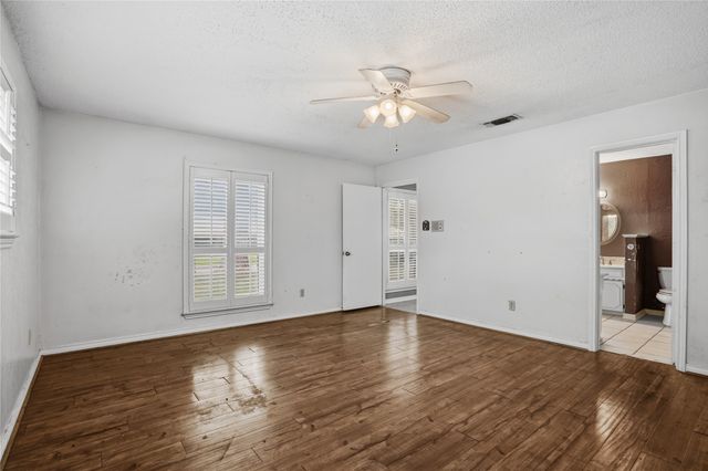 1726 Venetian Circle, Arlington, TX 76013