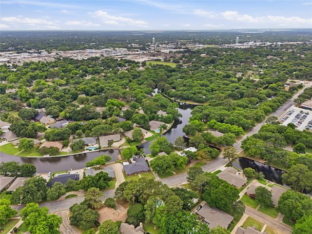 1726 Venetian Circle, Arlington, TX 76013