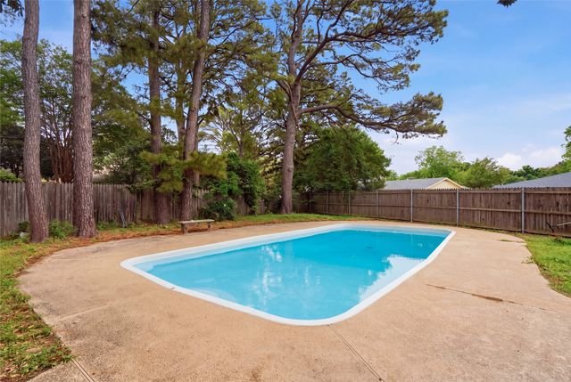 1726 Venetian Circle, Arlington, TX 76013