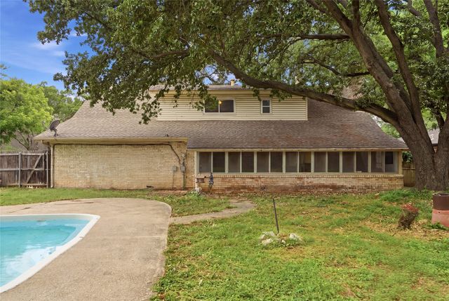 1726 Venetian Circle, Arlington, TX 76013