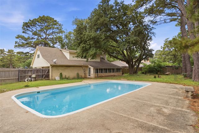 1726 Venetian Circle, Arlington, TX 76013