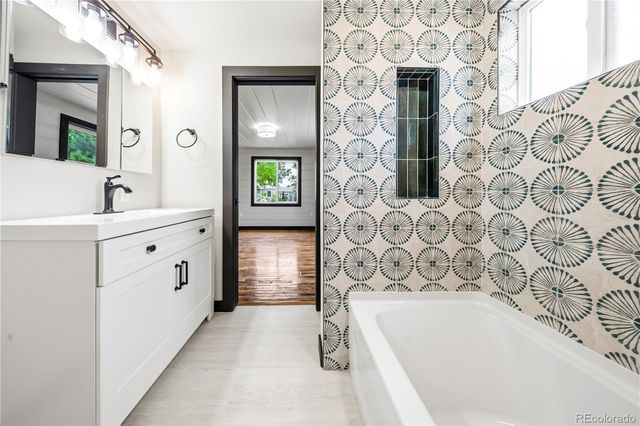 8060 W 12th Avenue, Denver, CO 80214