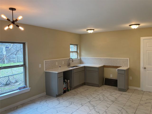 1408 S Fitzhugh Avenue, Dallas, TX 75223