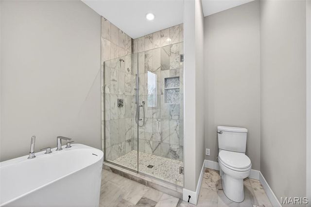 1018 River Bluff Drive, Washington, MO 63090