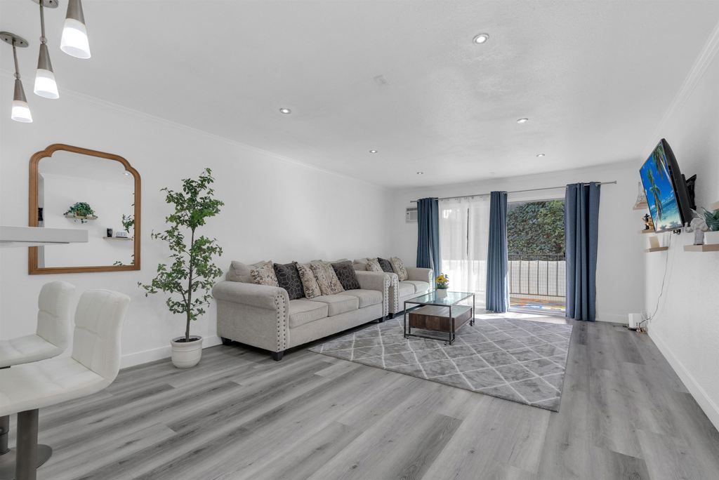 2500 2500 Miramar Ave 203, Castro Valley, CA 94546