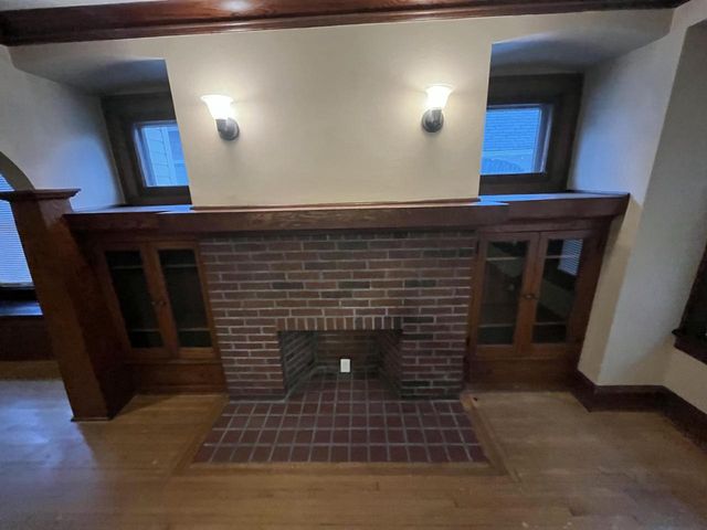 3854 N 19th STREET, Milwaukee, WI 53206