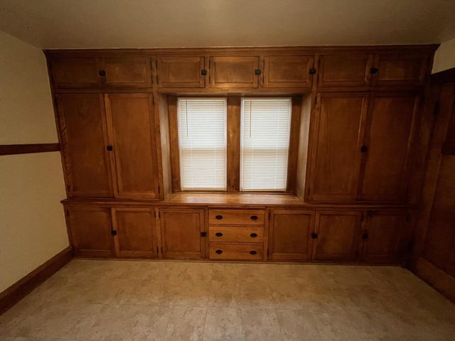 3854 N 19th STREET, Milwaukee, WI 53206