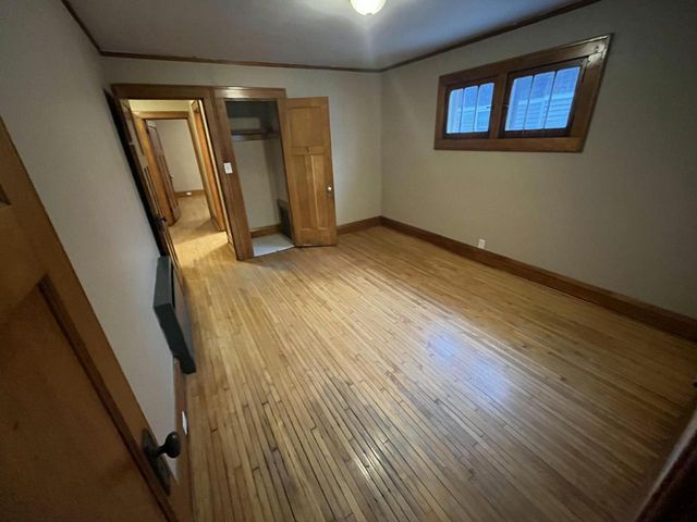 3854 N 19th STREET, Milwaukee, WI 53206