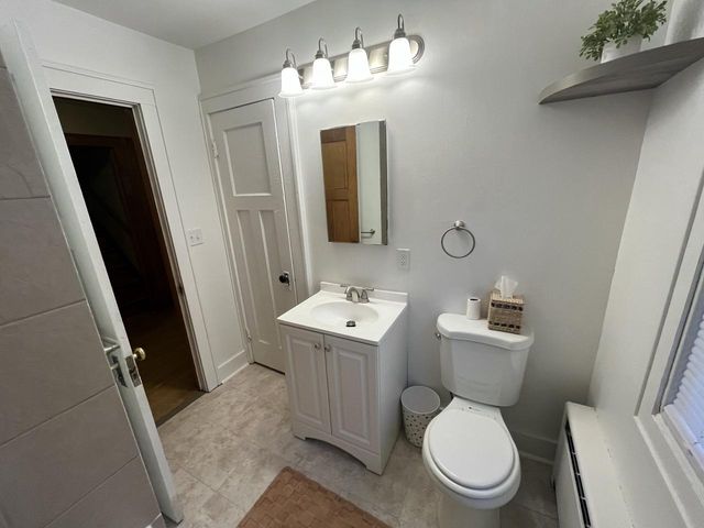 3854 N 19th STREET, Milwaukee, WI 53206