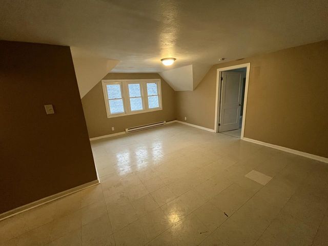 3854 N 19th STREET, Milwaukee, WI 53206