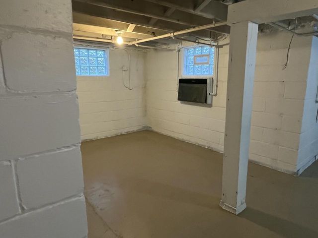 3854 N 19th STREET, Milwaukee, WI 53206