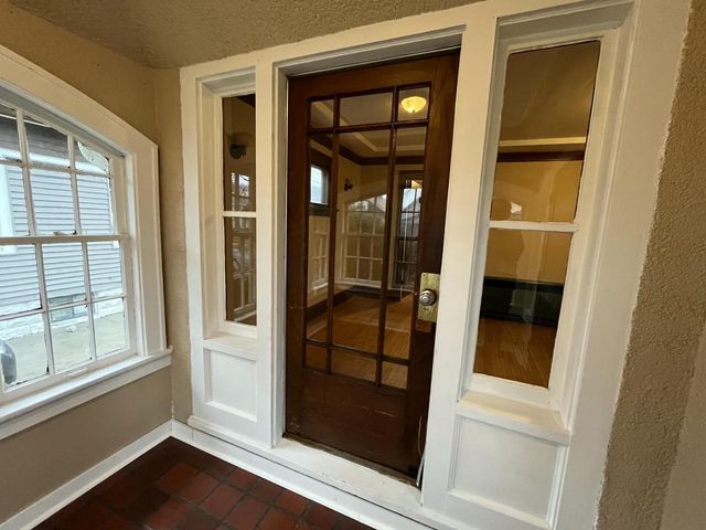 3854 N 19th STREET, Milwaukee, WI 53206