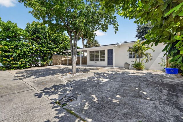111 Euclid Boulevard, Lantana, FL 33462