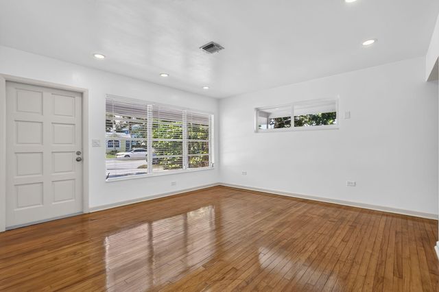 111 Euclid Boulevard, Lantana, FL 33462