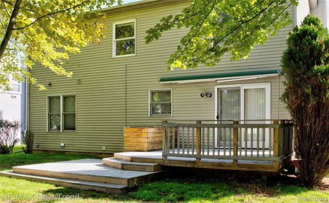 1337 MIDDLEWOOD Drive, Saline, MI 48176
