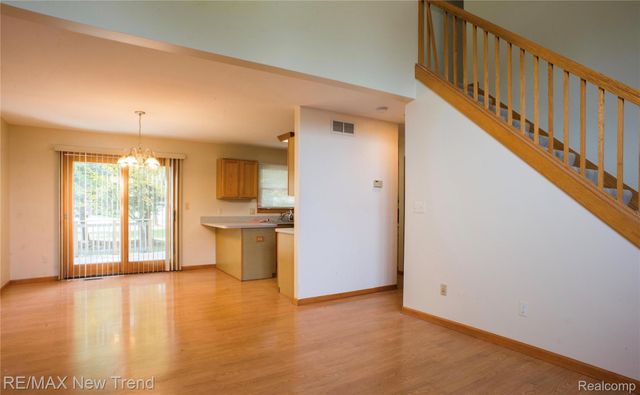 1337 MIDDLEWOOD Drive, Saline, MI 48176