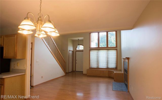 1337 MIDDLEWOOD Drive, Saline, MI 48176