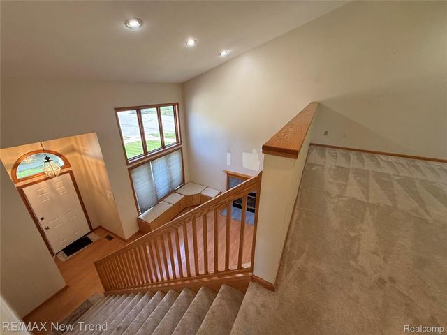 1337 MIDDLEWOOD Drive, Saline, MI 48176
