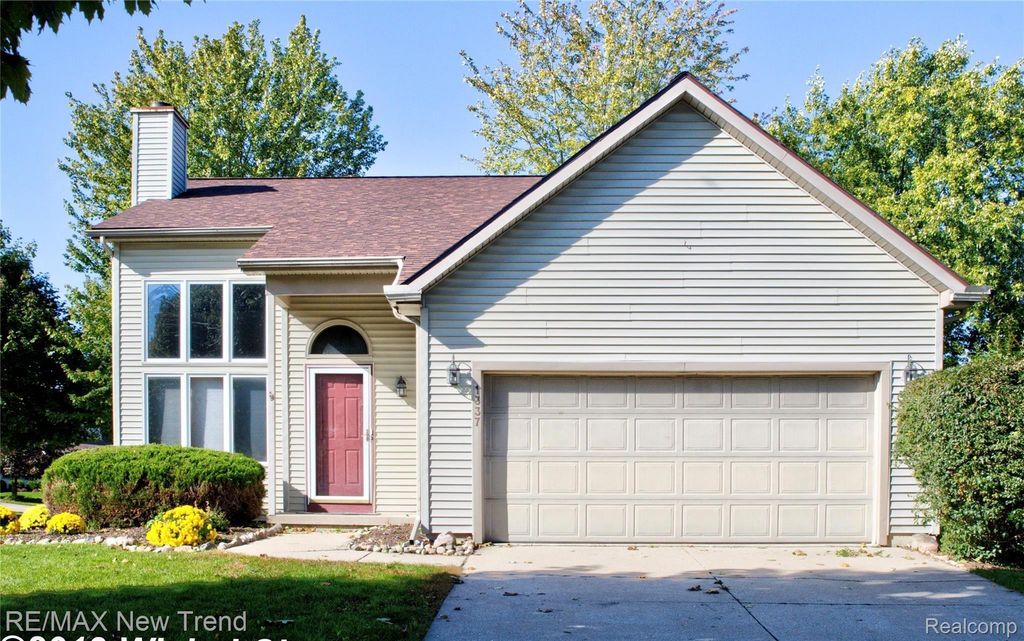 1337 MIDDLEWOOD Drive, Saline, MI 48176