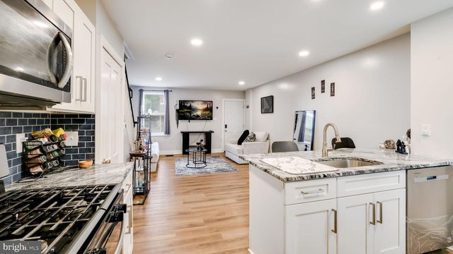 4 3RD ST, Brookhaven, PA 19015