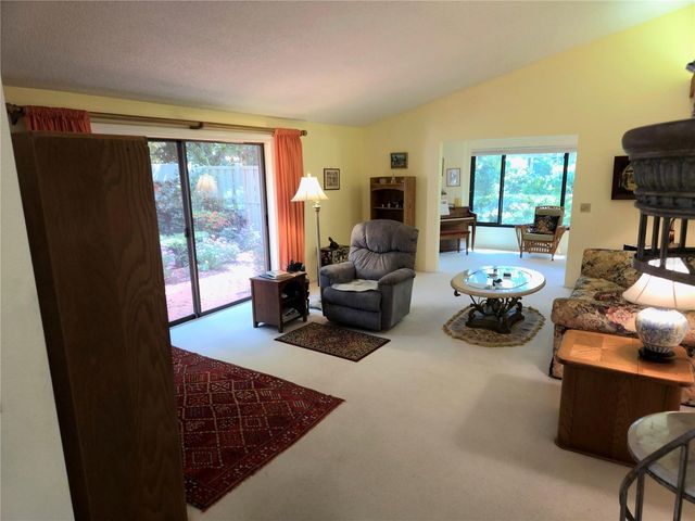 6402 MEADOWLARK LN, Bradenton, FL 34210