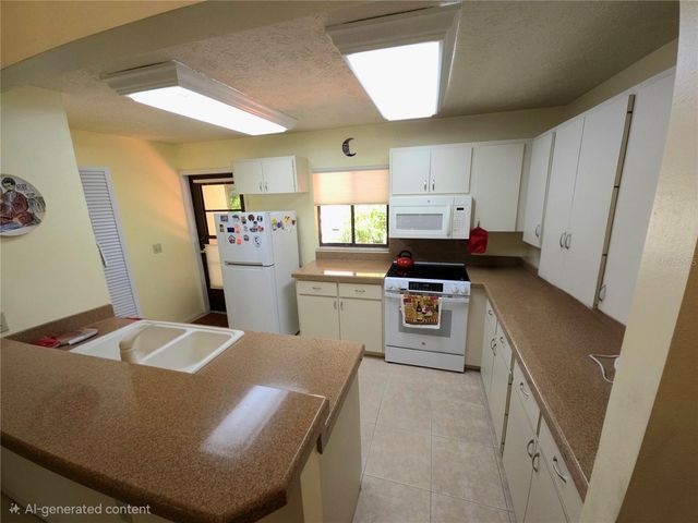 6402 MEADOWLARK LN, Bradenton, FL 34210