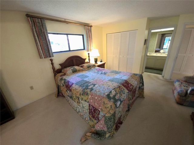 6402 MEADOWLARK LN, Bradenton, FL 34210