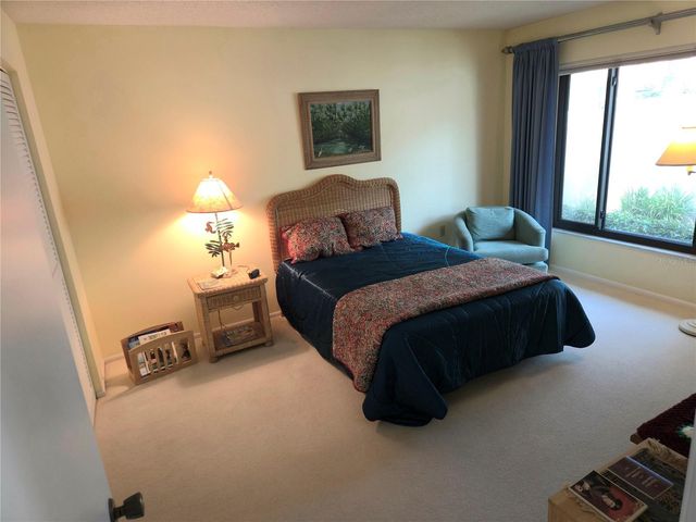 6402 MEADOWLARK LN, Bradenton, FL 34210