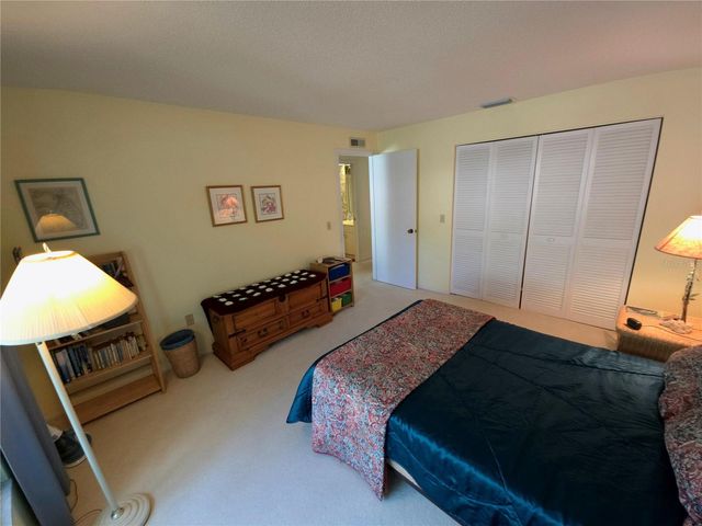 6402 MEADOWLARK LN, Bradenton, FL 34210