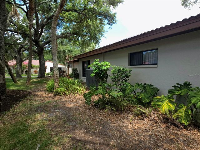 6402 MEADOWLARK LN, Bradenton, FL 34210
