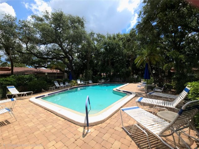 6402 MEADOWLARK LN, Bradenton, FL 34210