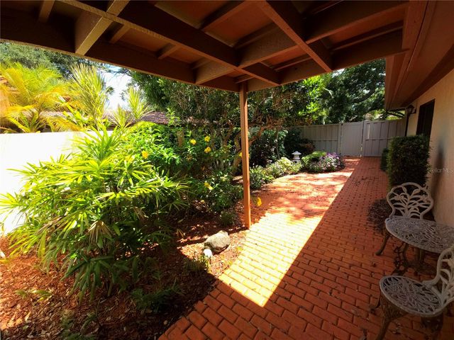 6402 MEADOWLARK LN, Bradenton, FL 34210