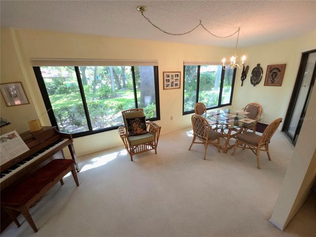 6402 MEADOWLARK LN, Bradenton, FL 34210