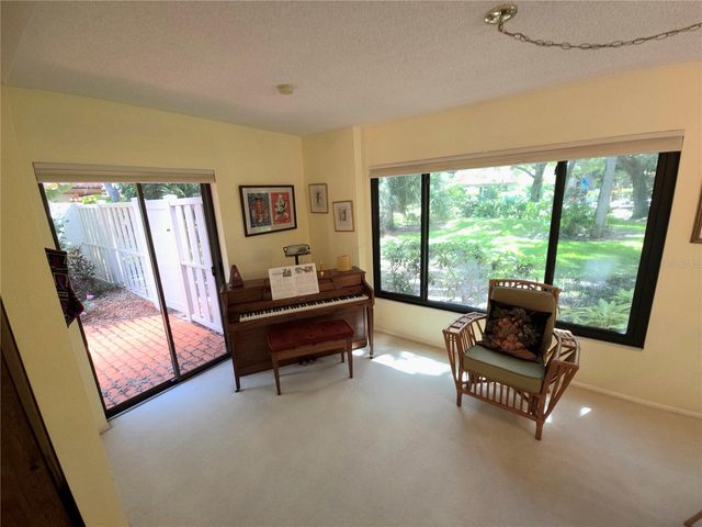 6402 MEADOWLARK LN, Bradenton, FL 34210
