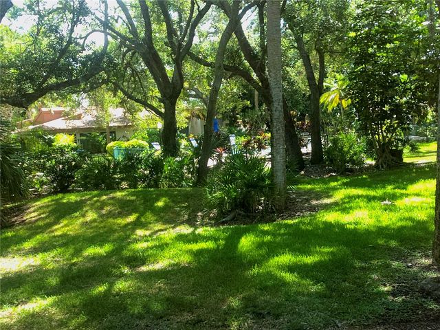 6402 MEADOWLARK LN, Bradenton, FL 34210