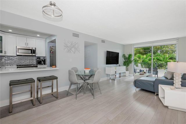 8201 NW 8th Street 1-204, Miami, FL 33126