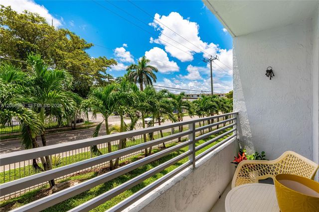 8201 NW 8th Street 1-204, Miami, FL 33126